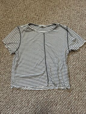 T.J.Maxx Black & White Striped Short Sleeve Tee